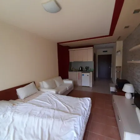 Beach Complex Private Studio Flat First Line Kavatsi Smokinya Beach アパート