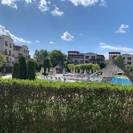 Beach Complex Private Studio Flat First Line Kavatsi Smokinya Beach דירה סוזופול